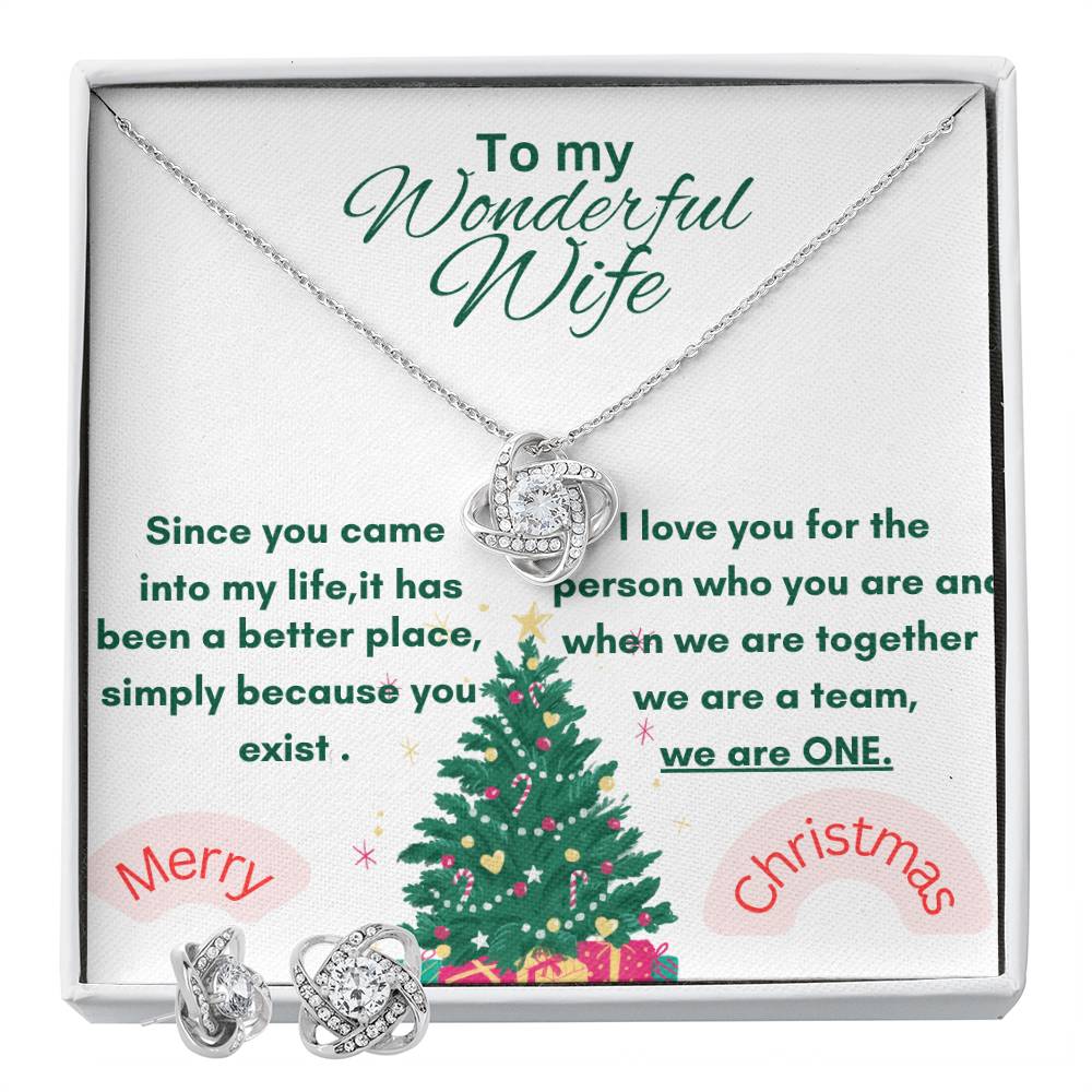 The Beautiful Love Knot Necklace with Matching Earrings