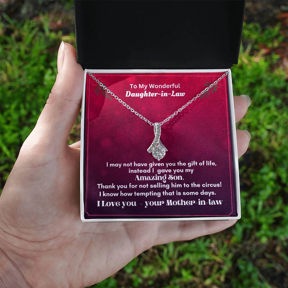 Alluring Beauty Necklace