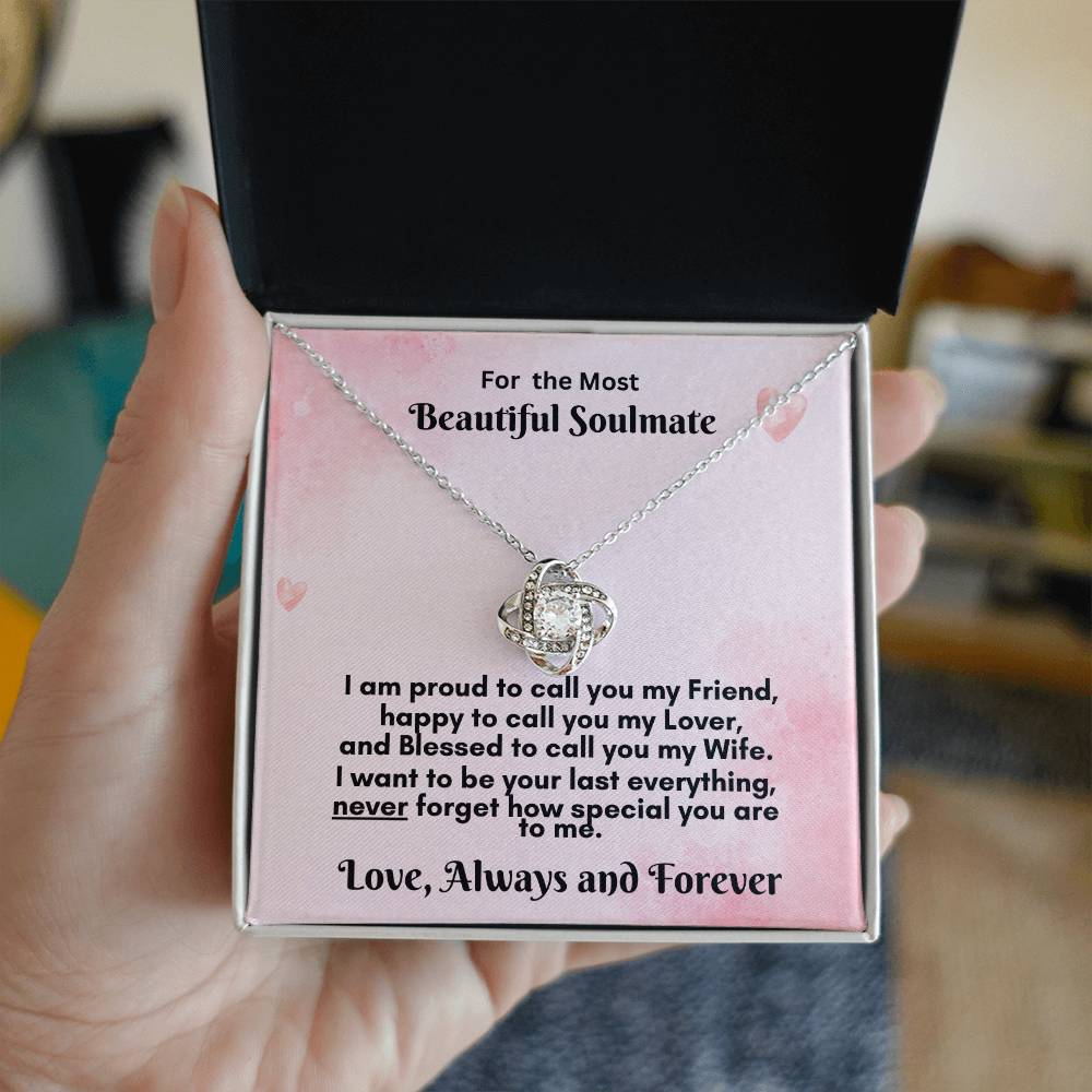 Heartfelt Love Knot Necklace Gift - Celebrate Your Unbreakable Bond