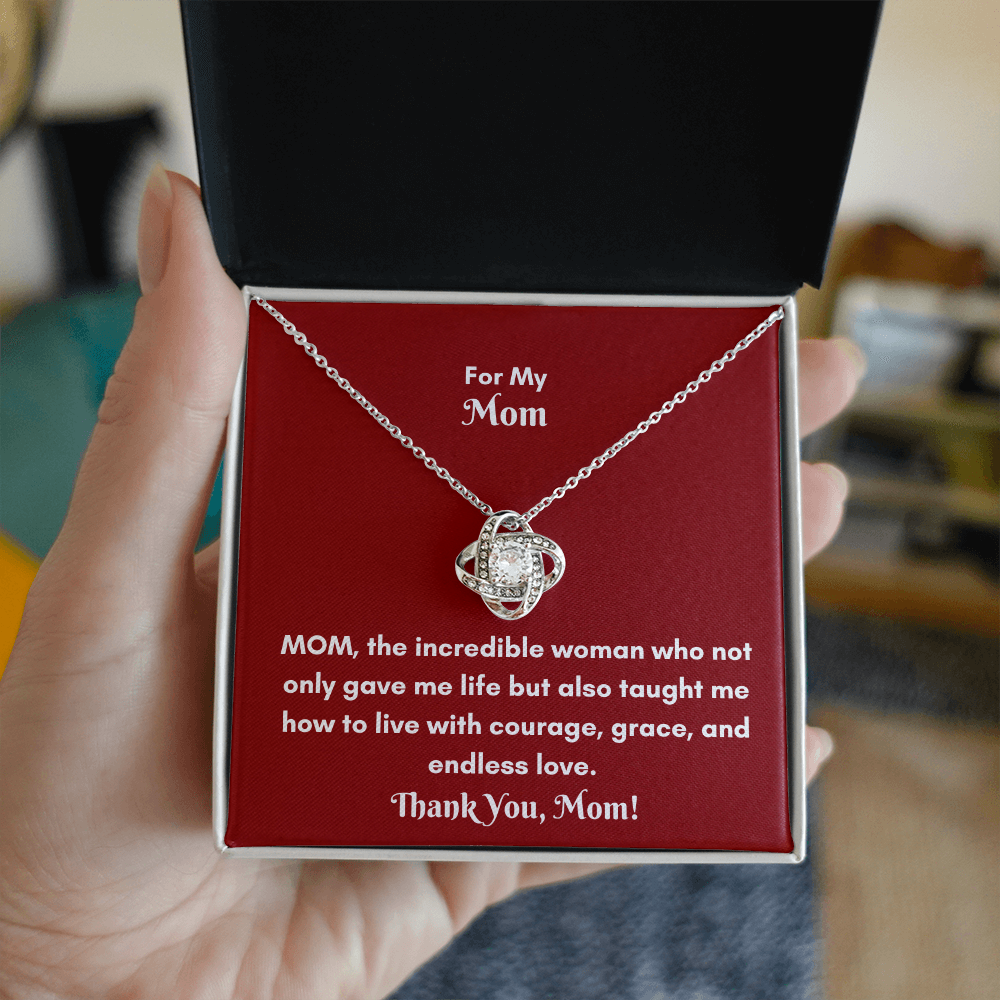 Timeless Love Knot Necklace for Mom – A Heartfelt Gift that Celebrates Your Bond