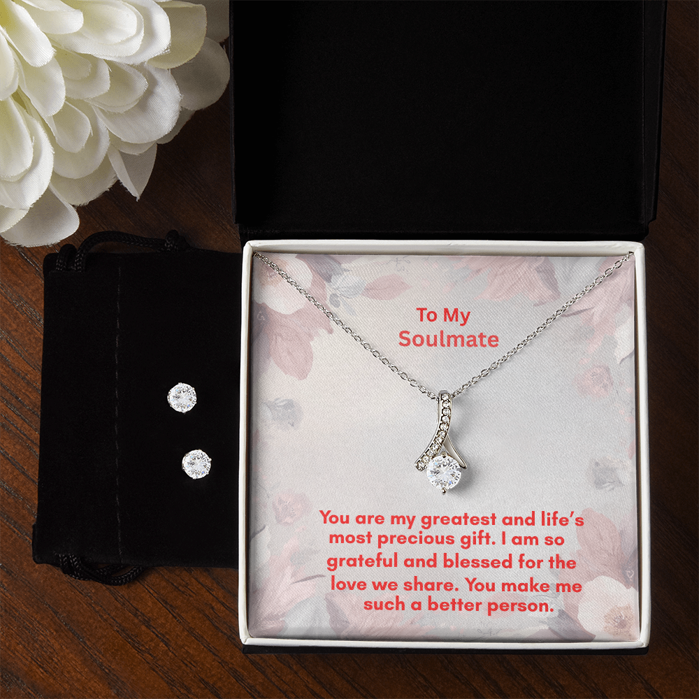 Elegant Necklace and Earring Set - Dazzle Her with Luxury and Charm
