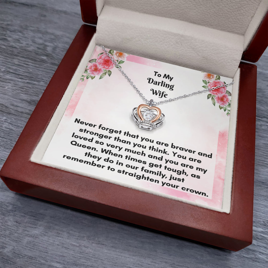 Elegant Crown Pendant Necklace - A Dazzling Gift of Royalty