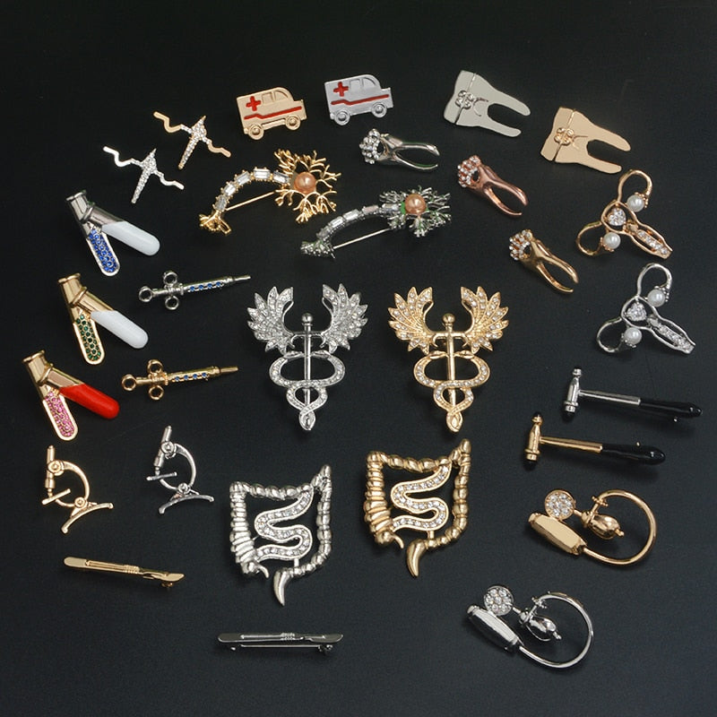 Medical Brooches Collection Crystal Uterus Microscope Scalpel Stomach ECG Tooth Pins Jewelry for Doctor Nurse Badge Wholesale