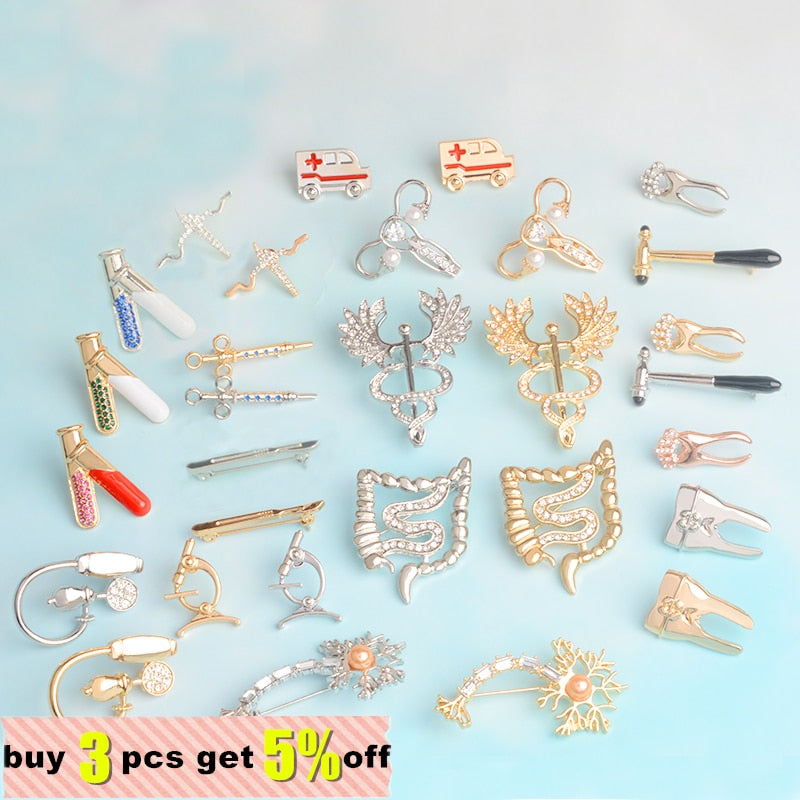 Medical Brooches Collection Crystal Uterus Microscope Scalpel Stomach ECG Tooth Pins Jewelry for Doctor Nurse Badge Wholesale