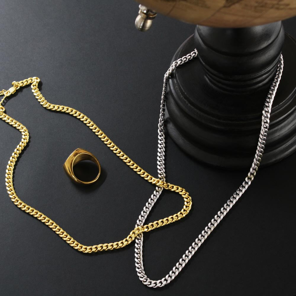 Cuban Link Chain for Graduates – Celebrate Their Achievements in Style!