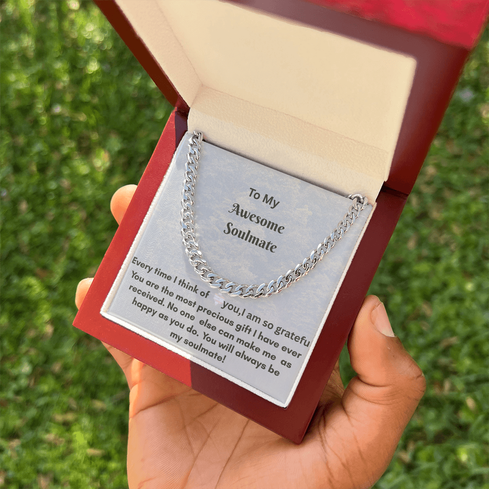 Elevate Your Style with Our Cuban Link Chain Necklace
