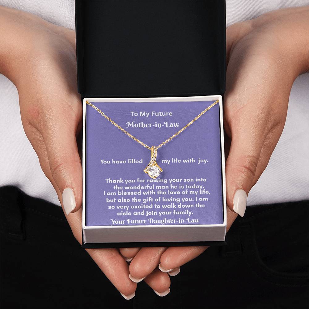 Alluring Beauty Necklace