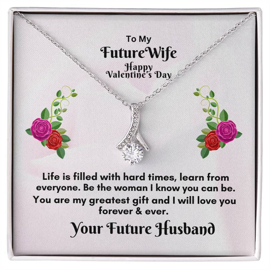 The Alluring Beauty necklace