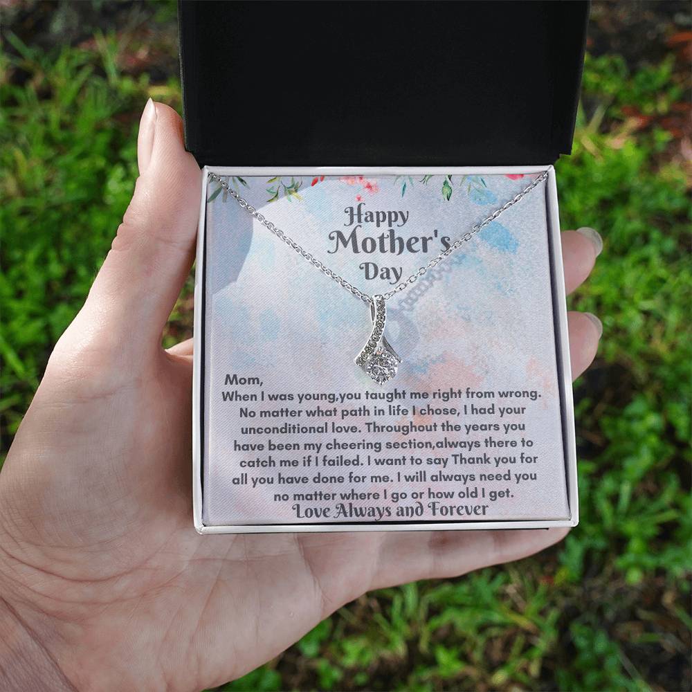 Alluring Beauty Necklace