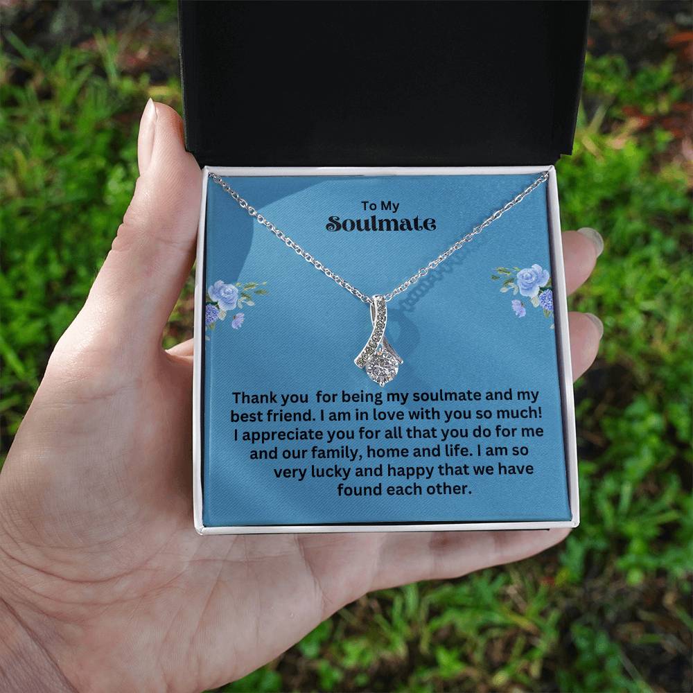 Alluring Beauty Necklacee – Gift Her Timeless Elegance