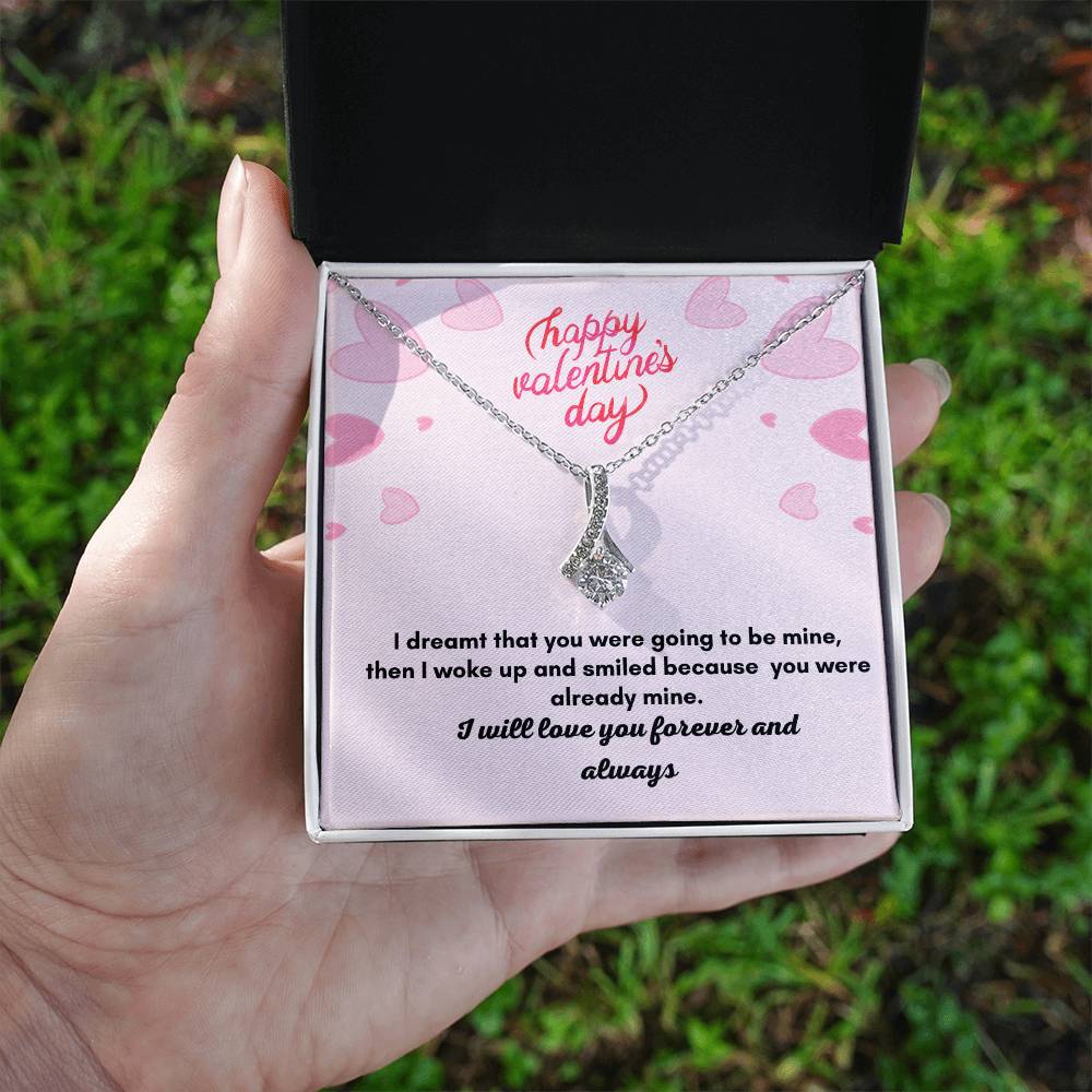 The Alluring Beauty Necklace