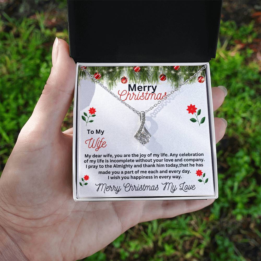 Alluring Beauty Necklace
