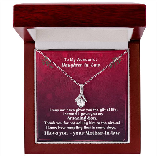 Alluring Beauty Necklace