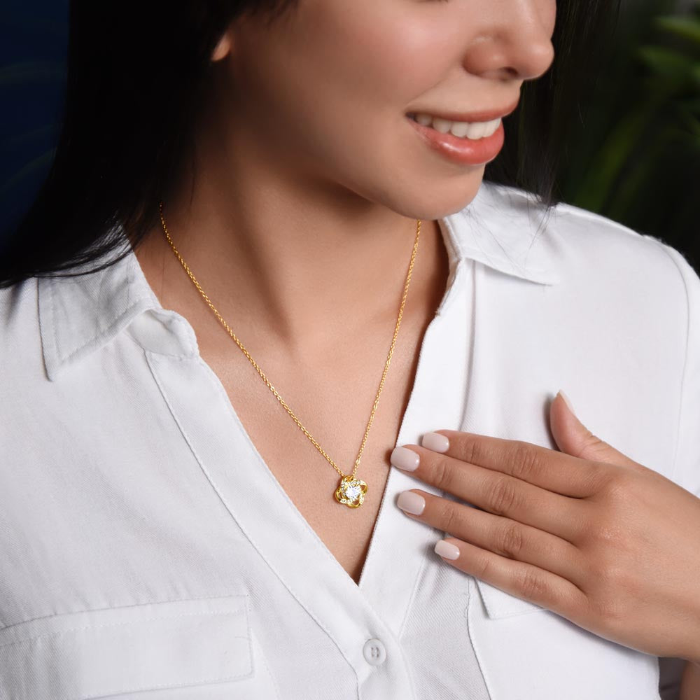 The Love Knot Necklace