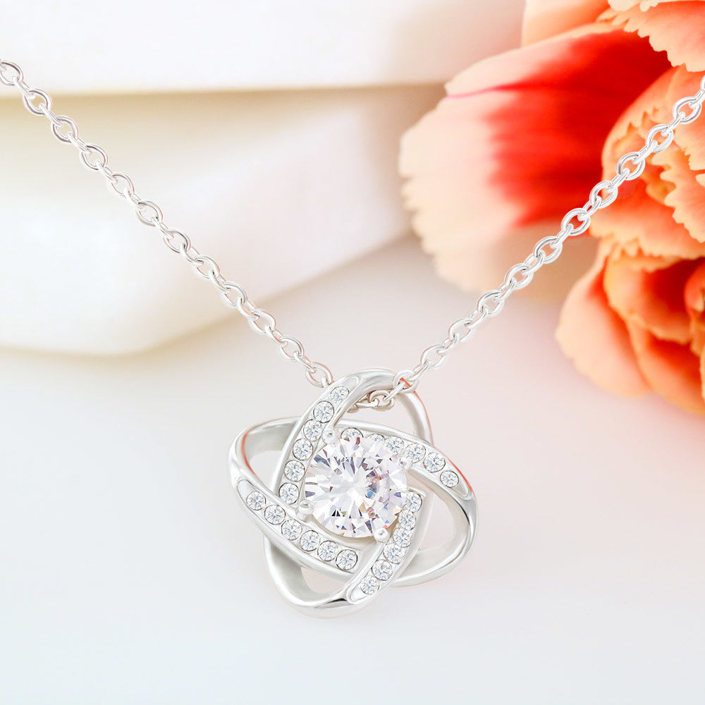 Stunning Love Knot Necklace - A Timeless Gift for Your Daughter