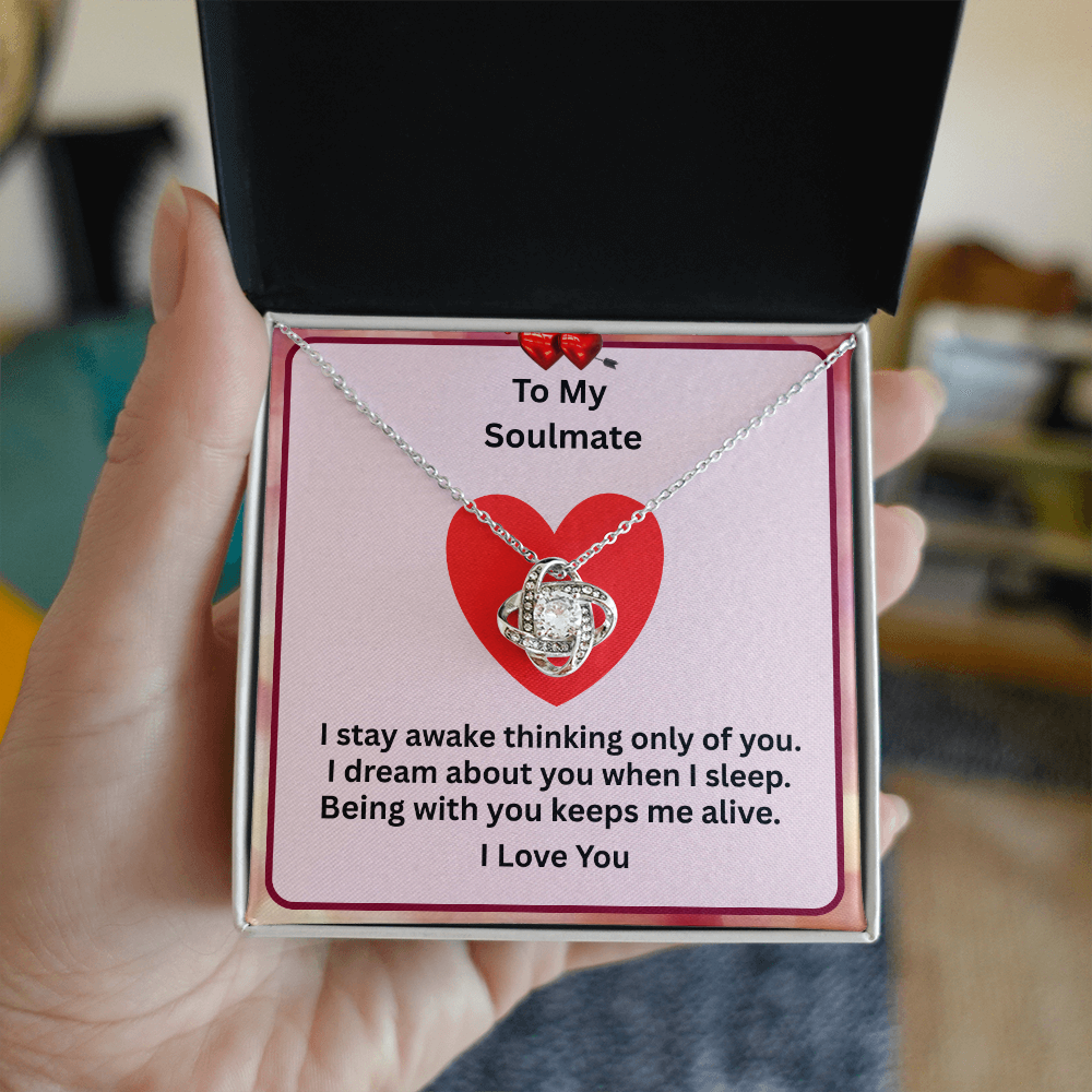 The Love Knot Necklace