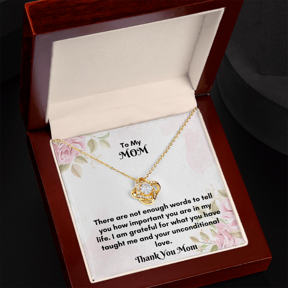 Elegant Love Knot Necklace for Meaningful Gift-Giving
