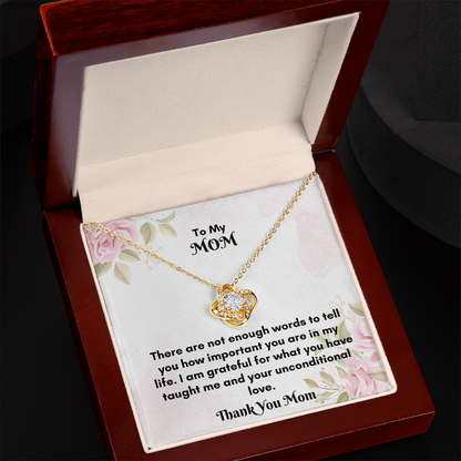 Elegant Love Knot Necklace for Meaningful Gift-Giving