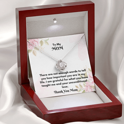 Elegant Love Knot Necklace for Meaningful Gift-Giving