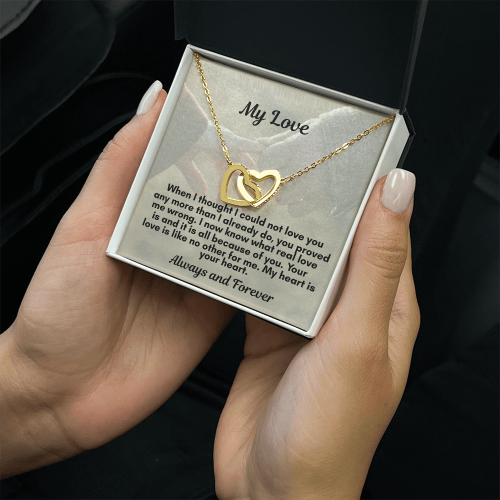 The interlocking Hearts Necklace