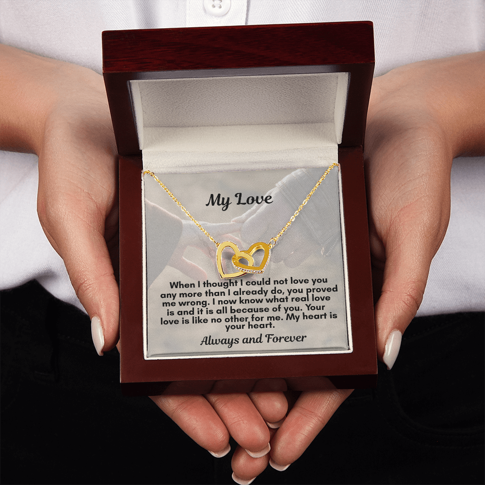 The interlocking Hearts Necklace
