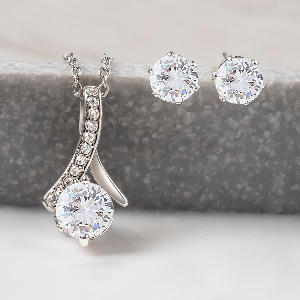 Alluring Beauty Necklace and Earring Set: The Perfect Jewelry for Your Loved One