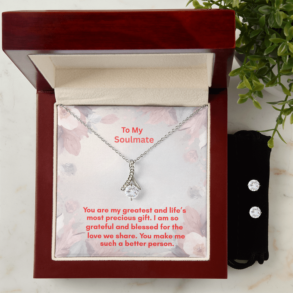 Elegant Necklace and Earring Set - Dazzle Her with Luxury and Charm