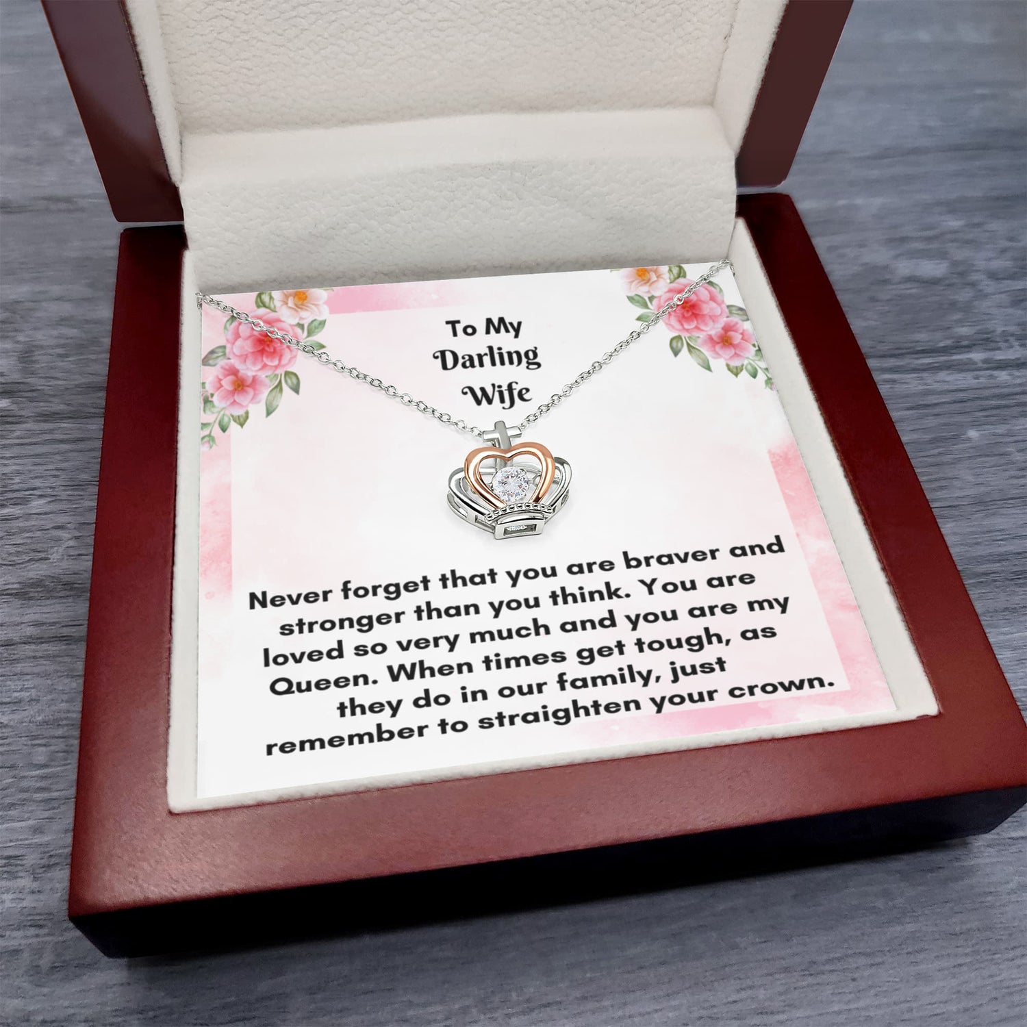 Elegant Crown Pendant Necklace - A Dazzling Gift of Royalty